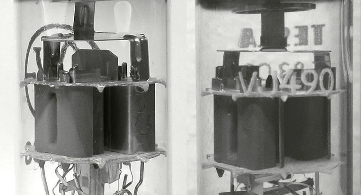 113_tesla_jj_ecc83_tubes_compared