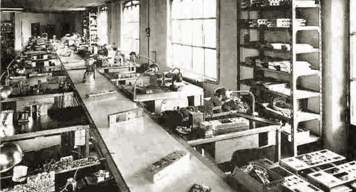 14_binson_factory_old_assembly_line_electrical_department2