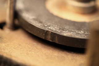 Idler wheel dint