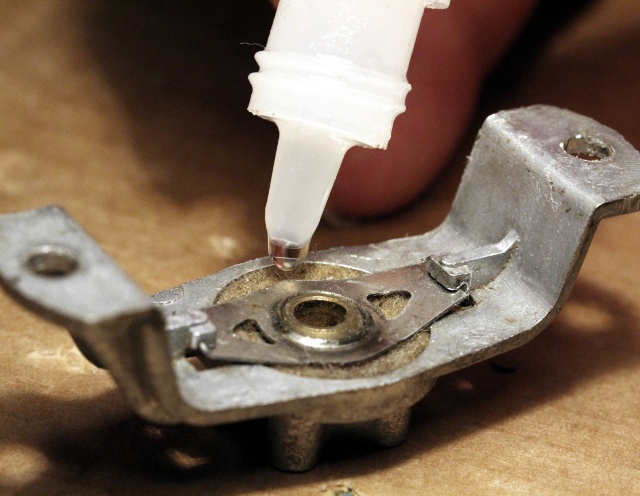 Sintered bushing lubrication