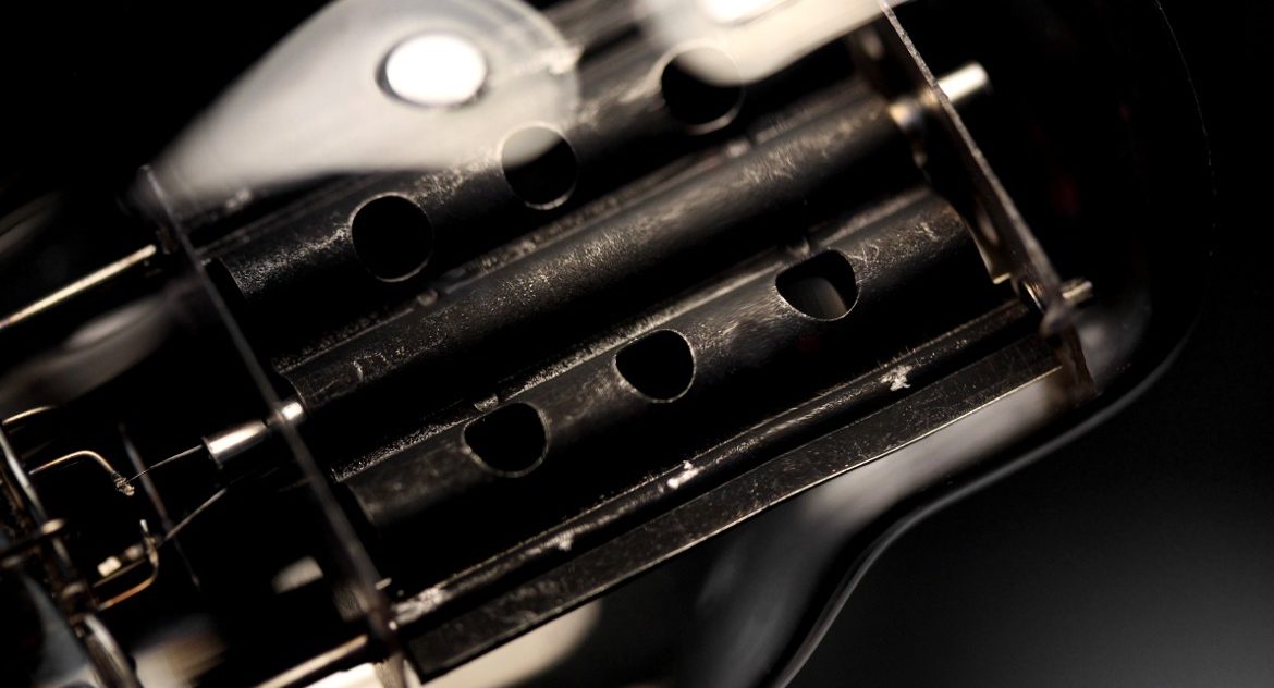 Black plate vacuum tube