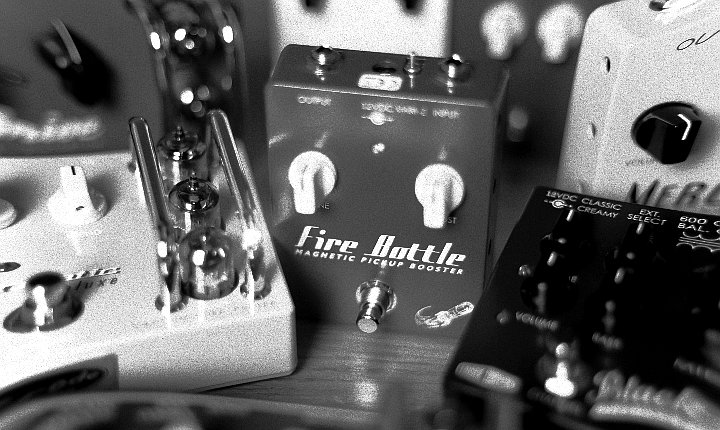 knowledge_pedals2_bw_720px Effects Pedals